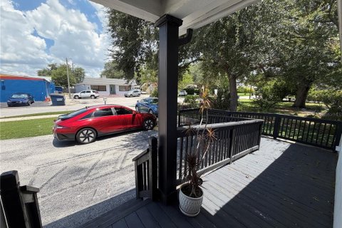 Commercial property in Tampa, Florida 184.69 sq.m. № 2319162 - photo 8