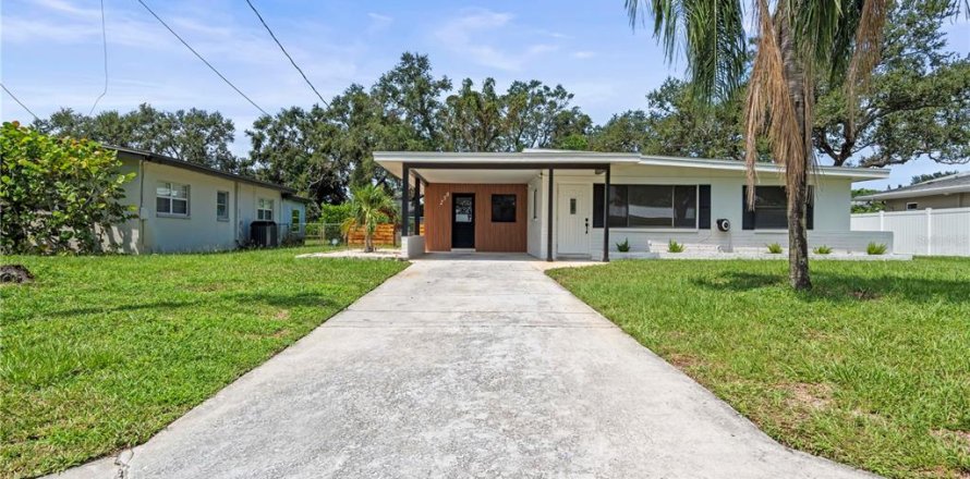 Casa en Belleair Bluffs, Florida 3 dormitorios, 121.61 m2 № 1909926