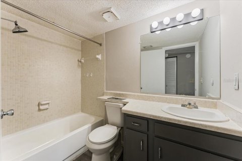 Copropriété à vendre à Tampa, Floride: 2 chambres, 99.22 m2 № 2217859 - photo 19