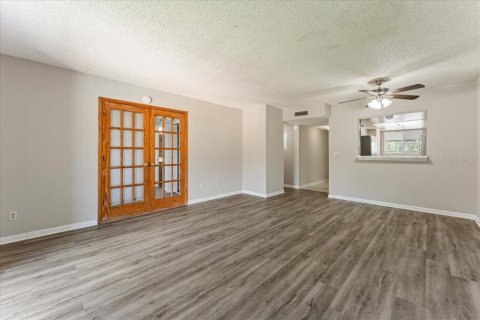 Copropriété à vendre à Tampa, Floride: 2 chambres, 99.22 m2 № 2217859 - photo 10