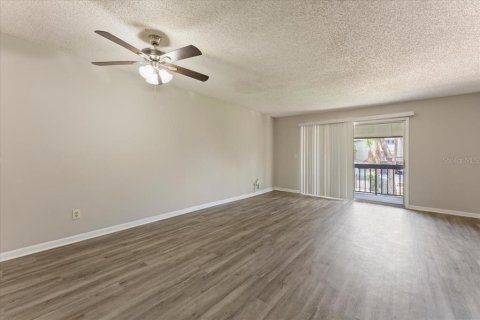 Copropriété à vendre à Tampa, Floride: 2 chambres, 99.22 m2 № 2217859 - photo 8