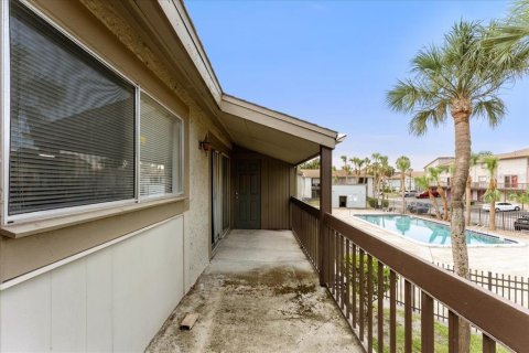 Copropriété à vendre à Tampa, Floride: 2 chambres, 99.22 m2 № 2217859 - photo 23