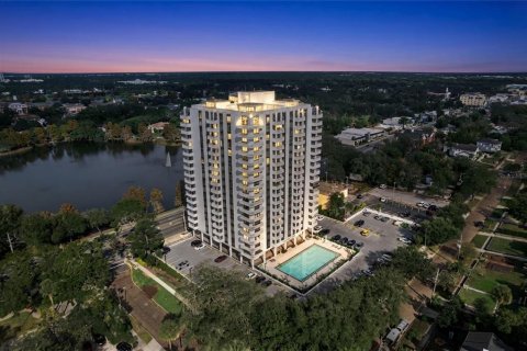 Condominio en Orlando, Florida, 2 dormitorios  № 2157291