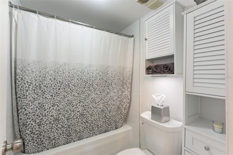 Condominio en venta en Orlando, Florida, 2 dormitorios, 103.03 m2 № 2157291 - foto 25