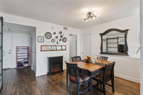 Condominio en venta en Orlando, Florida, 2 dormitorios, 103.03 m2 № 2157291 - foto 16