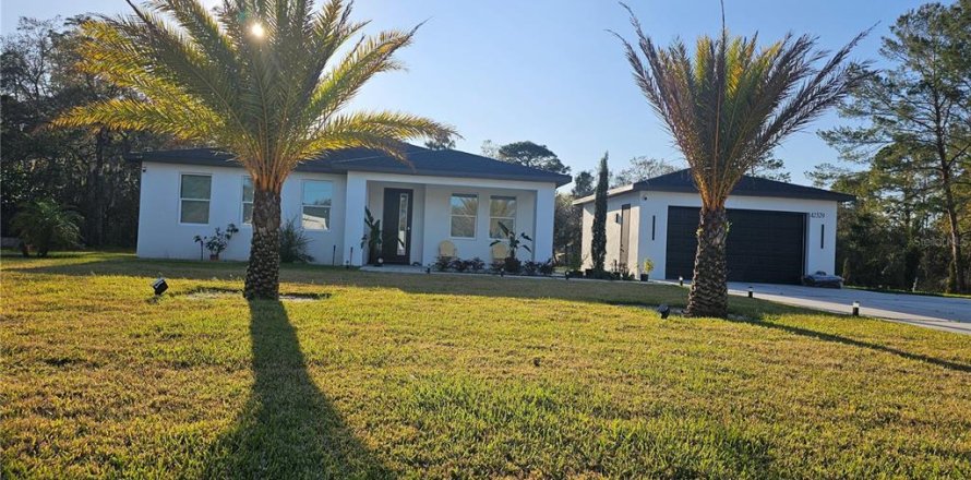 Villa ou maison à Eustis, Floride 5 chambres, 231.33 m2 № 1583782