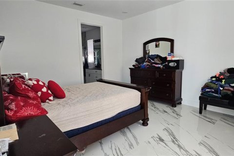 Villa ou maison à vendre à Eustis, Floride: 5 chambres, 231.33 m2 № 1583782 - photo 16