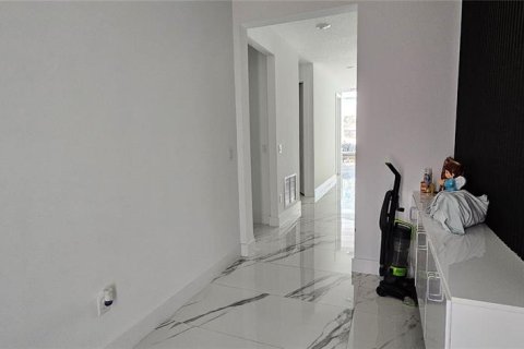 Villa ou maison à vendre à Eustis, Floride: 5 chambres, 231.33 m2 № 1583782 - photo 11