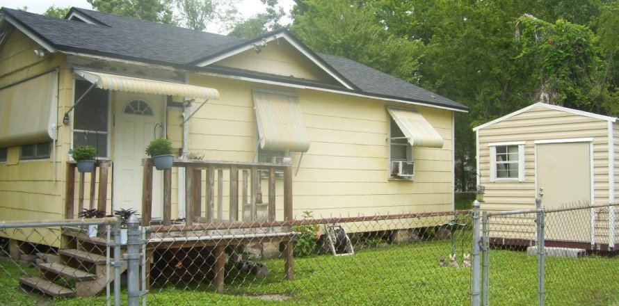 Propiedad comercial en Jacksonville, Florida 2 dormitorios, 96.62 m2 № 769221