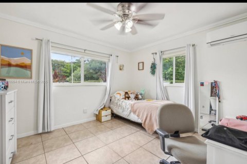 Villa ou maison à vendre à Miami, Floride: 3 chambres, 179.39 m2 № 1976002 - photo 11