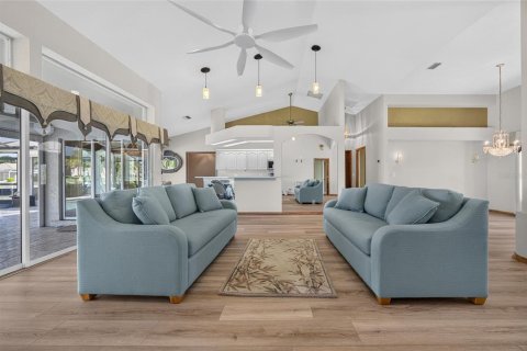 Villa ou maison à vendre à Punta Gorda, Floride: 3 chambres, 231.14 m2 № 2425574 - photo 11