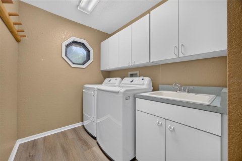 Villa ou maison à vendre à Punta Gorda, Floride: 3 chambres, 231.14 m2 № 2425574 - photo 29