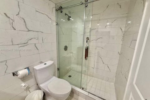 Купить кондоминиум в Майами-Бич, Флорида 43.66м2, № 1984189 - фото 8