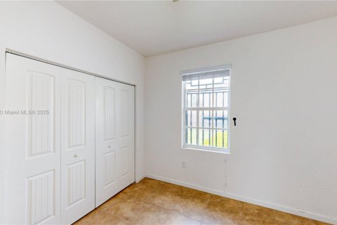 Villa ou maison à vendre à Miami, Floride: 4 chambres, 251.11 m2 № 2015878 - photo 25