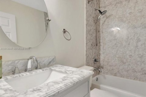 Купить кондоминиум в Майами, Флорида 3 спальни, 166.3м2, № 2087838 - фото 27