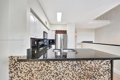 Купить кондоминиум в Майами, Флорида 3 спальни, 166.3м2, № 2087838 - фото 7