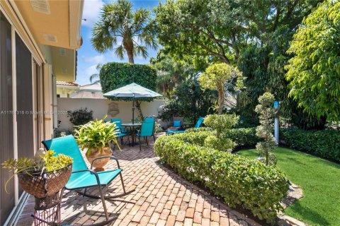 House in Palm Beach Gardens, Florida 3 bedrooms, 171.59 sq.m. № 1696338 - photo 18
