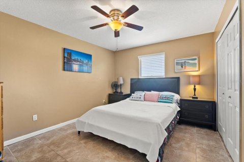 House in Orlando, Florida 4 bedrooms, 313.27 sq.m. № 1812717 - photo 14