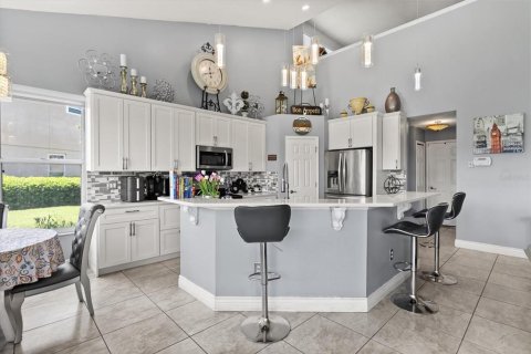 House in Orlando, Florida 4 bedrooms, 313.27 sq.m. № 1812717 - photo 5
