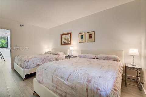 Condominio en alquiler en Key Biscayne, Florida, 3 dormitorios, 185.8 m2 № 2075333 - foto 25