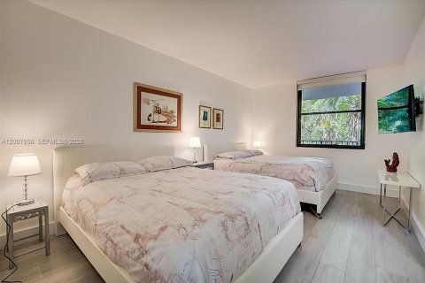 Condominio en alquiler en Key Biscayne, Florida, 3 dormitorios, 185.8 m2 № 2075333 - foto 24
