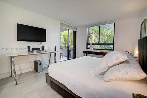Condominio en alquiler en Key Biscayne, Florida, 3 dormitorios, 185.8 m2 № 2075333 - foto 17