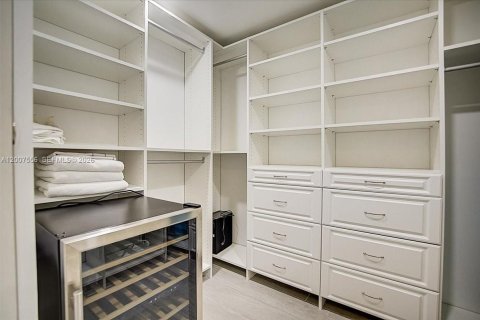 Condominio en alquiler en Key Biscayne, Florida, 3 dormitorios, 185.8 m2 № 2075333 - foto 20