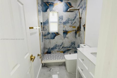 Купить таунхаус в Майами-Гарденс, Флорида 3 спальни, 94.67м2, № 1921286 - фото 17