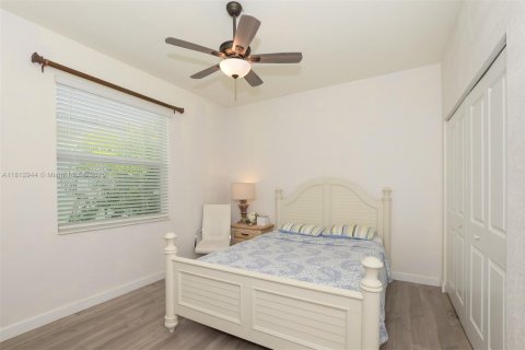 Casa en venta en Port St. Lucie, Florida, 3 dormitorios, 153.2 m2 № 1938356 - foto 18