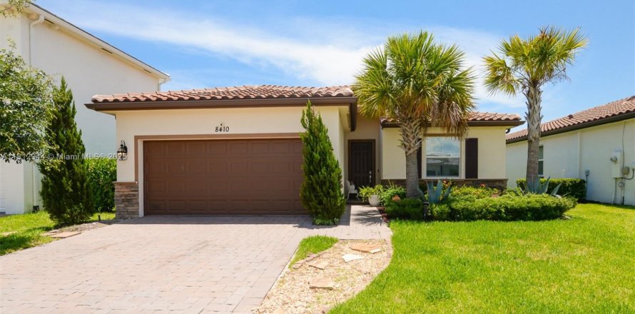 Villa ou maison à Port St. Lucie, Floride 3 chambres, 153.2 m2 № 1938356