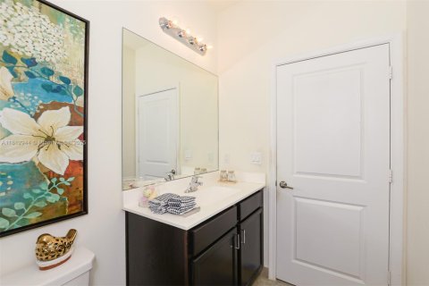 House in Port St. Lucie, Florida 3 bedrooms, 153.2 sq.m. № 1938356 - photo 21
