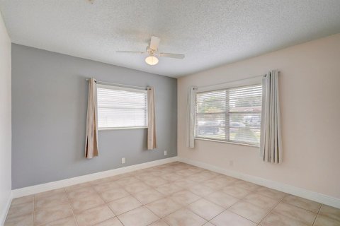 Apartment in Palm Beach Gardens, Florida 2 bedrooms, 125.6 sq.m. № 2083243 - photo 11