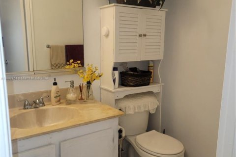 Copropriété à vendre à Miami, Floride: 1 chambre, 88.44 m2 № 1981830 - photo 13