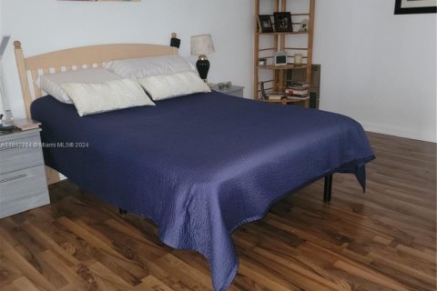 Copropriété à vendre à Miami, Floride: 1 chambre, 88.44 m2 № 1981830 - photo 15