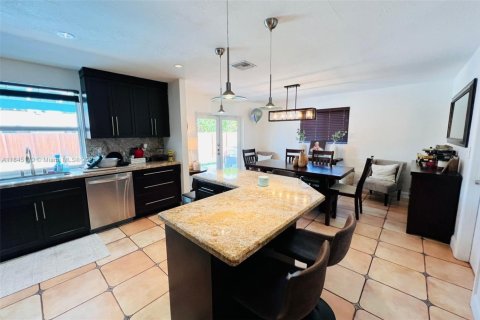 Casa en alquiler en Cutler Bay, Florida, 4 dormitorios, 143.16 m2 № 1842742 - foto 8