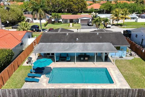 Casa en alquiler en Cutler Bay, Florida, 4 dormitorios, 143.16 m2 № 1842742 - foto 28