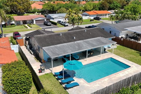 Casa en alquiler en Cutler Bay, Florida, 4 dormitorios, 143.16 m2 № 1842742 - foto 27