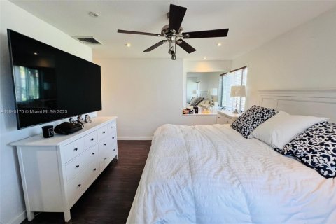 Casa en alquiler en Cutler Bay, Florida, 4 dormitorios, 143.16 m2 № 1842742 - foto 17