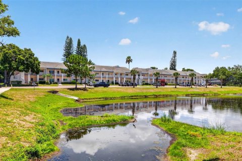 Condo à Clearwater, Floride, 2 chambres  № 2151626