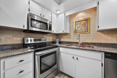 Купить кондоминиум в Клируотер, Флорида 3 комнаты, 112.41м2, № 2151626 - фото 10