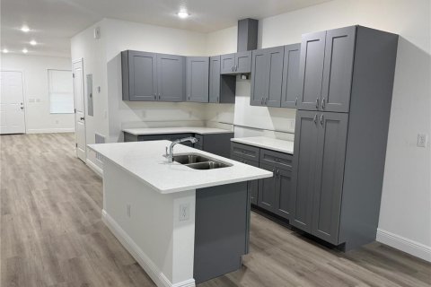 House in Lakeland, Florida 3 bedrooms, 123.84 sq.m. № 2361203 - photo 7