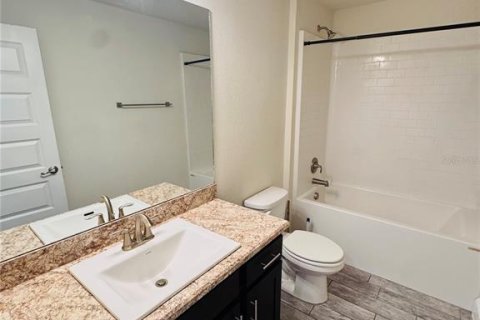 Casa en alquiler en Kissimmee, Florida, 4 dormitorios, 178.74 m2 № 1900967 - foto 6