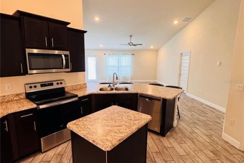 Casa en alquiler en Kissimmee, Florida, 4 dormitorios, 178.74 m2 № 1900967 - foto 14
