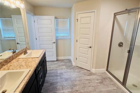 Casa en alquiler en Kissimmee, Florida, 4 dormitorios, 178.74 m2 № 1900967 - foto 10