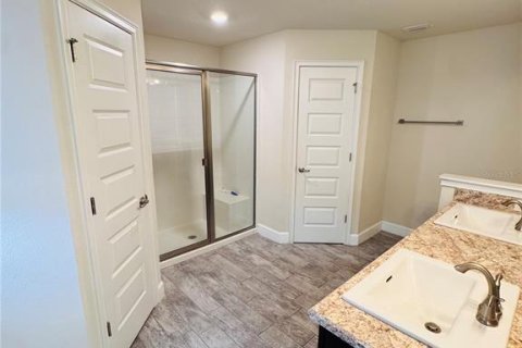 Casa en alquiler en Kissimmee, Florida, 4 dormitorios, 178.74 m2 № 1900967 - foto 8