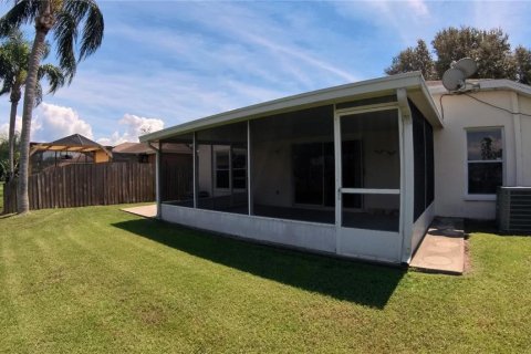 House in Riverview, Florida 4 bedrooms, 154.68 sq.m. № 1899129 - photo 23