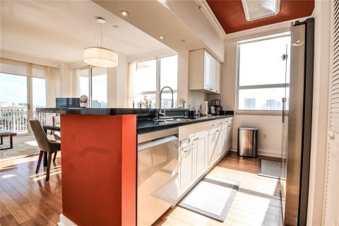 Купить кондоминиум в Авентура, Флорида 2 спальни, 115.66м2, № 2067447 - фото 8