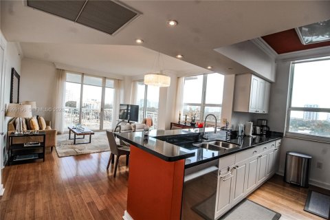 Купить кондоминиум в Авентура, Флорида 2 спальни, 115.66м2, № 2067447 - фото 3