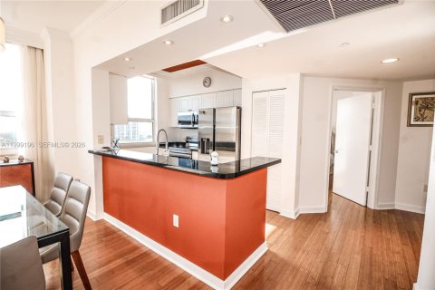 Купить кондоминиум в Авентура, Флорида 2 спальни, 115.66м2, № 2067447 - фото 17