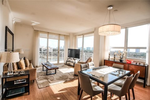 Купить кондоминиум в Авентура, Флорида 2 спальни, 115.66м2, № 2067447 - фото 6